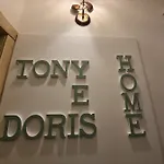 Tony & Doris Giardini Naxos