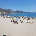 Tony & Doris * Giardini Naxos