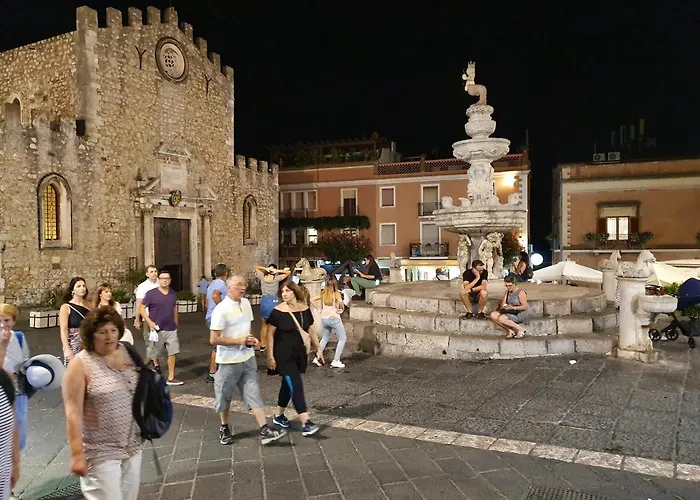 Tony & Doris Apartment *