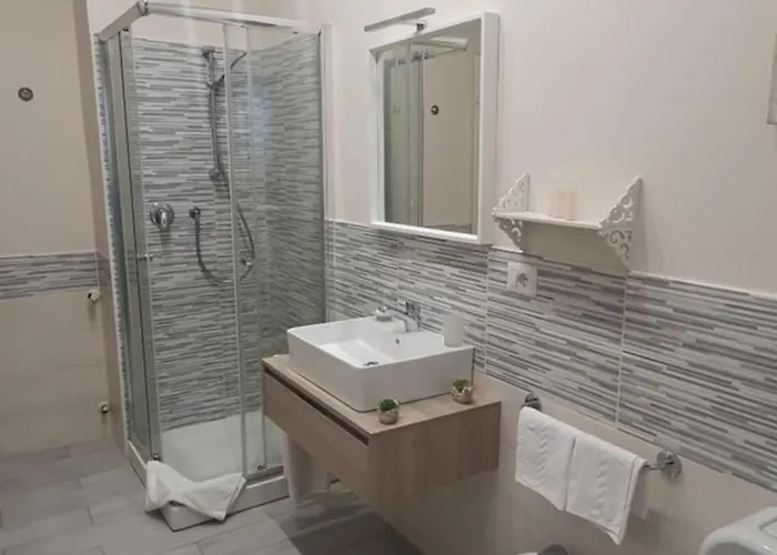 Tony & Doris * Giardini Naxos