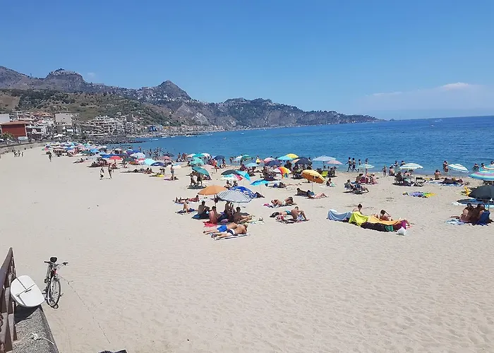 Tony & Doris * Giardini Naxos