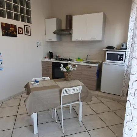 Daire Tony & Doris Giardini Naxos