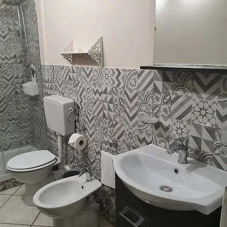 Tony & Doris * Giardini Naxos